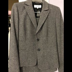 Calvin Klein skirt suit Size 2 - worn 2x! Pristine